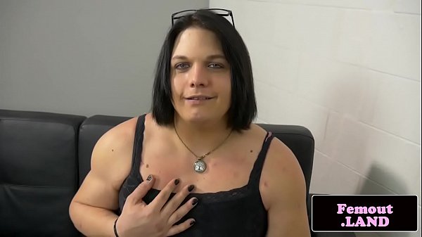 Play MP4 - Chubby trap riding huge dildo while wanking