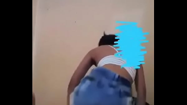 Novinha safada dan&ccedil;ando funk 