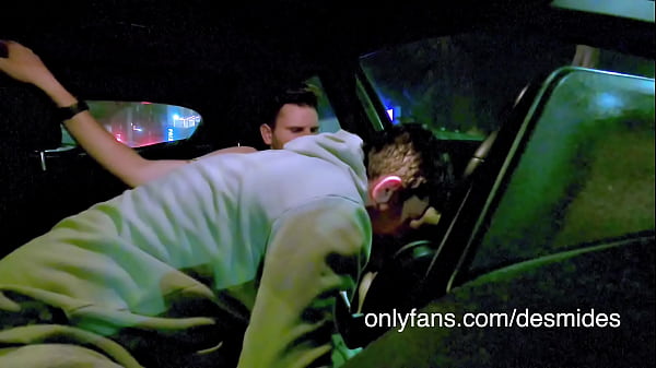 Play MP4 - giving blowjob to my uber driver