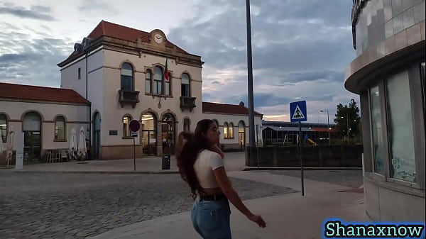 Shanaxnow Smoking Fetish Big Ass Walking In Tight Jeans thumbnail