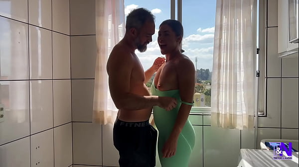 Nonton Latina Fitness Babe Flashes In Public, Then Gets Fucked Hard At Home &ndash; Naomi Rides Trevor 'til He Cums thumbnail