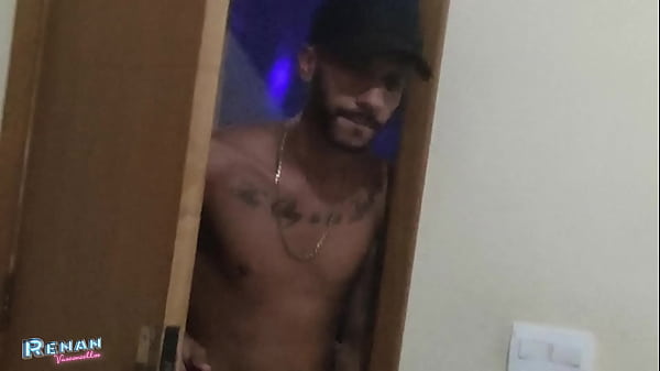 Renha na casa dos amigos com Murilo e Stevam mineiro, foda gostosa 