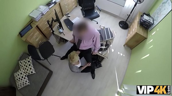 VIP4K La graziosa esile_Katy Rose si fa_trapanare la figa da un_cattivo_ispettore del prestito