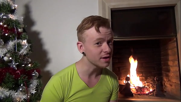 Play MP4 - Le lutin du p&egrave;re no&euml;l a un message lubrique pour vous