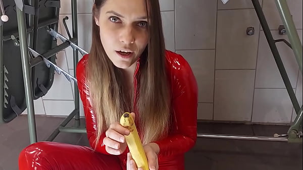 Nonton I Crush Bananas Like Your Dick thumbnail