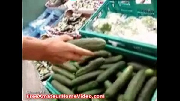 Shopping with buttplug Free Porn Sex Porno at