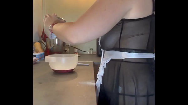 Je pr&eacute;pare des cr&ecirc;pes avec un commis pas sage la vid&eacute;o compl&egrave;te dans mon
