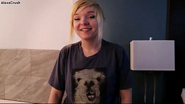 Nonton Masturbation Encouragement In The Hot Tub thumbnail