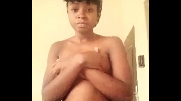 Nonton Young Sexy Babe Has Some Fun Outside Her Momma&rsquo;s Room thumbnail