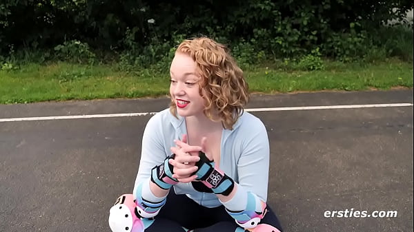 Roller Skating Sarah_C Bares It All For_Ersties