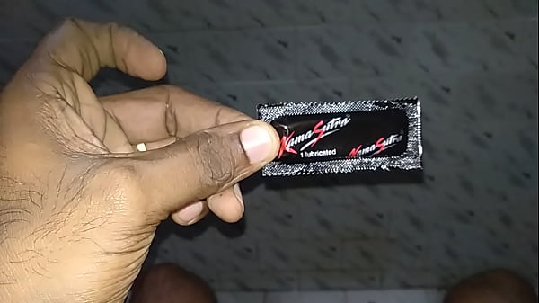 Play MP4 - Cumming in condom part 1