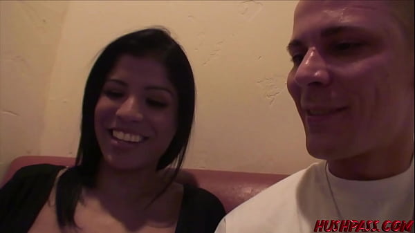 Naughty Latina Alexis Amore_Sucks Cock in Public