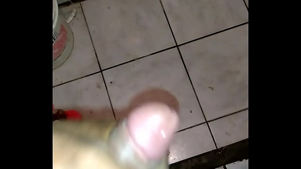 Play MP4 - Moreno do pau pizudu  Gozando muito leite do pau