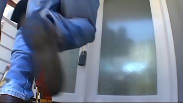 Nonton Blonde Whore Kelly Wells Swallows Bucketloads Of Hot Jizz In A Messy Gangbang Cumfest! thumbnail