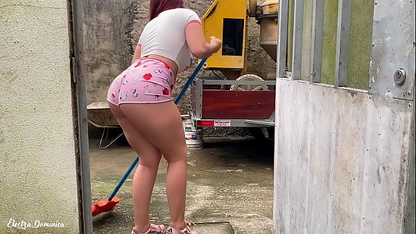 Empregada do XVIDEOS 