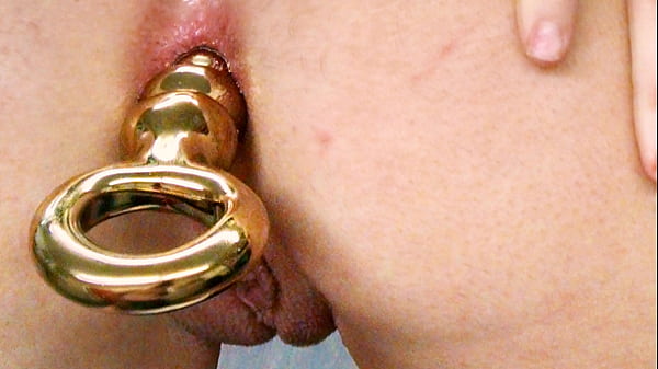 Brandy_Banks Poses For_Photos with her_asshole_showing