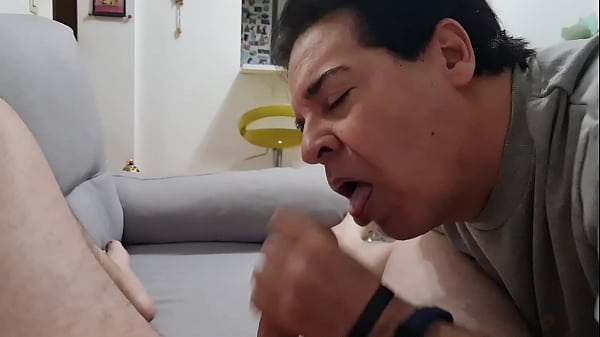 Play MP4 - Otro vecino viene a qu&eacute; le orde&ntilde;e&period;