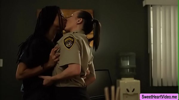 Kira makes_Ladyguard Sinns_pussy orgasm