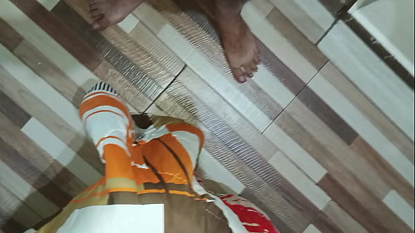 Nonton Se Mete Ella Solita La Verga thumbnail