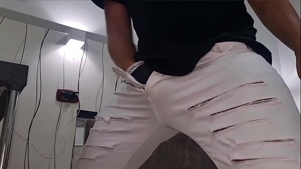 Anale e sborrata dito nel culo cazzo duro enorme e tanta sborra