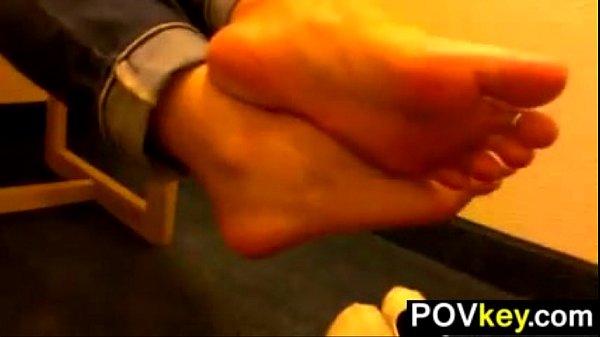 Pretty Girl_Teasing_Her Feet Close Up