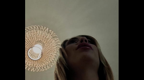 Hello la team l'&eacute;pisode de no&euml;l en mode d&eacute;fi avec inconnu le stagi&egrave;re de 