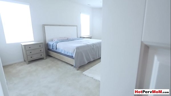 Putting remote controlled vibrator into stepmom panties