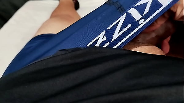 Gozei muito pensando na safada da minha ex se masturbando 