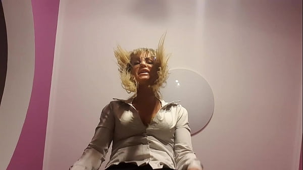 Play MP4 - I made a footstool out of it&period;&period;lowered below the floor