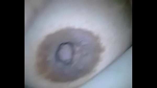 Play MP4 - esposa de amigo b&period; y manoseada tetona