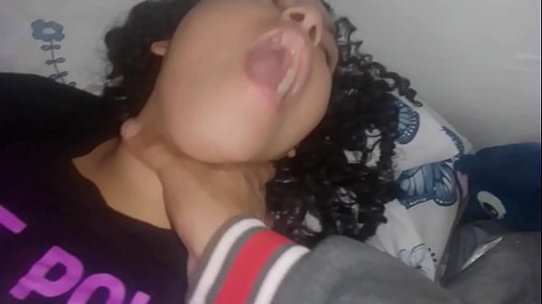 BRINCANDO OM ABUCETA_DA GOSTOSA GORDINHA USANDO VIBRADORES DEIXEI A BUCETÃO_GULOSO MOLHADINHO