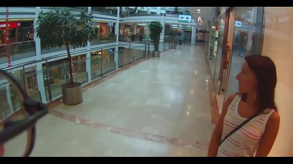 Nonton Girl Fucked By A Fellow In Glasses thumbnail