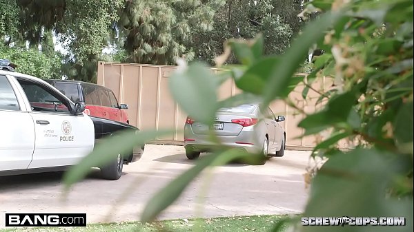 Play MP4 - Lana Rhoades takes a cops cock for a test drive