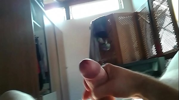 Play MP4 - Punheta deliciosa com gozada