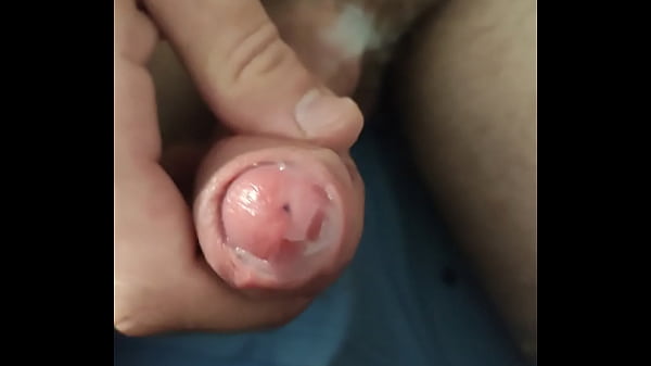 Play MP4 - Big cumshot