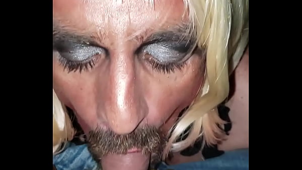 Play MP4 - Cd sucks biker