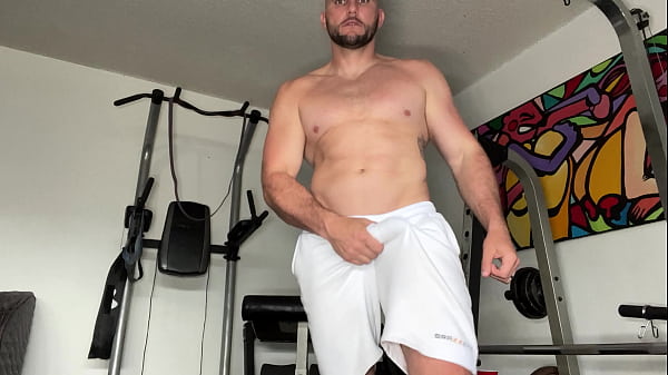 Hunk Jmac Masturbates In His Home Gym Till He Cums thumbnail