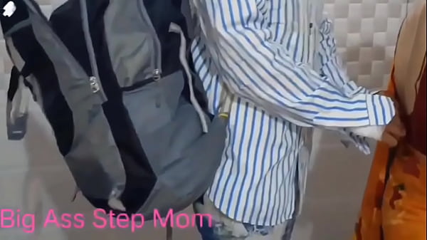 Play MP4 - Teen couple experimenting new things&period; first time sex