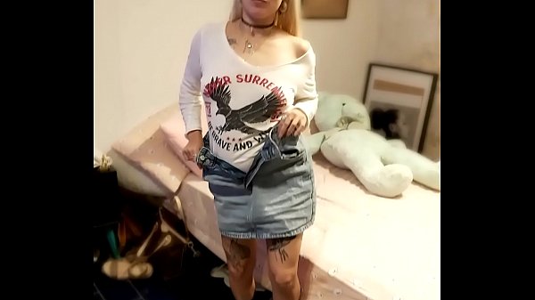 Play MP4 - Alina modelista porn star taking of her cloths