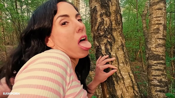 Play MP4 - Linda del Sol goes into the nature and fucks a big cock in her pussy and ass dry
