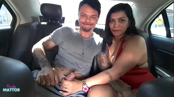 Nonton F&atilde; Sortudo Fode Nicoly Mattos! Mamada No Carro E Buceta No Pelo No Quarto Dela thumbnail