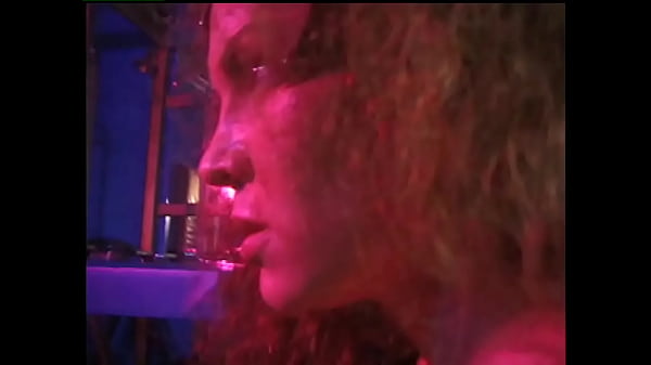 Weird sex fantasy in a ffm threesome 