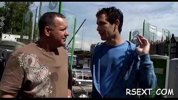 Beautiful givessexy oral and takes it_up her ass