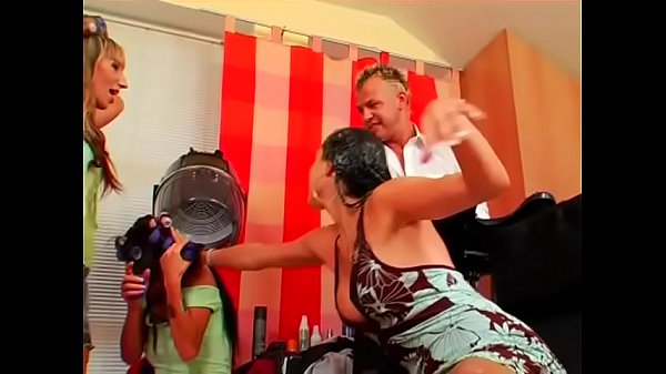 Nonton Moist Night Of Longing thumbnail