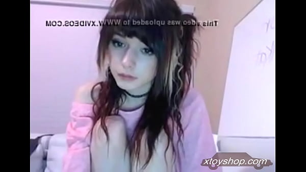 Young Emo Has An Affinity For Buttplugs Amateur Cam