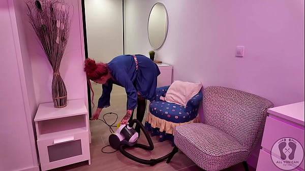 Nonton 4k Vacuum Cleaner Vacuuming My Tits Ass Pussy Till Orgasm thumbnail