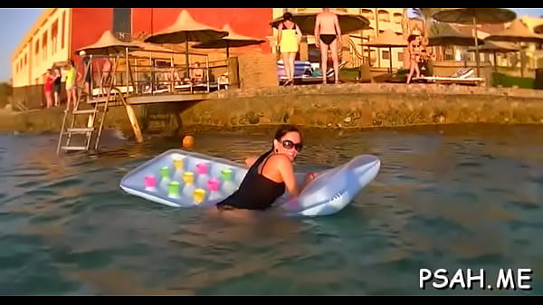 Astonishing bimbo Leony Aprill is gently fingering her tight_cuch