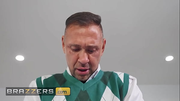 Play MP4 - BRAZZERS - Jodie's Sizable Package Is Exactly What Slutty Pink-Haired Beauty Lily Lou Needs To Get Satisfied