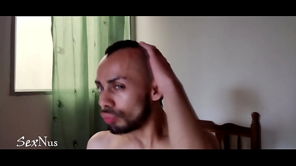 unos labios ricos de hombre transexual 