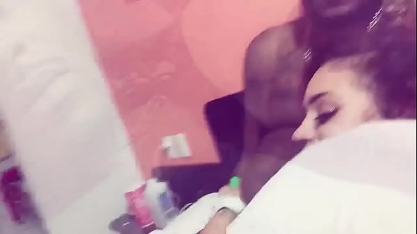 Play MP4 - Horny Fan BEGS for creampie &lpar;CUMSHOT&rpar;